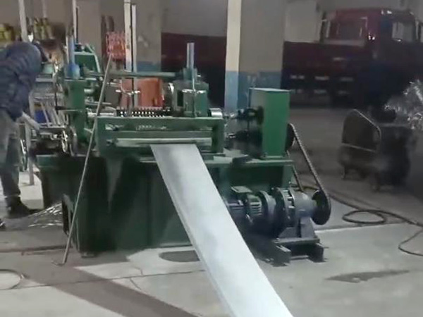 開(kāi)卷收卷機(jī)設(shè)備視頻